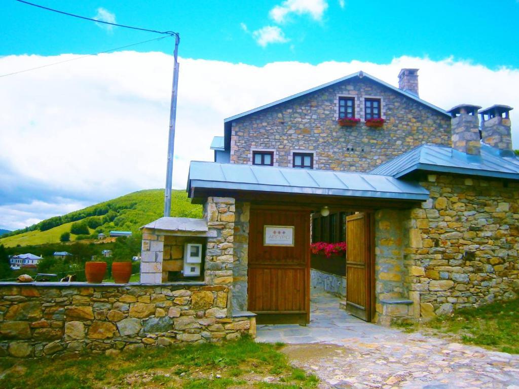 Argyro Guesthouse Nymfaio Exterior photo